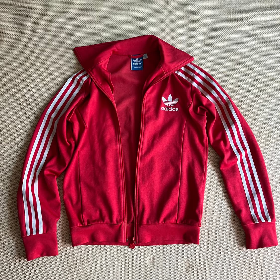 아디다스 유로파 레드 져지 상품이미지1