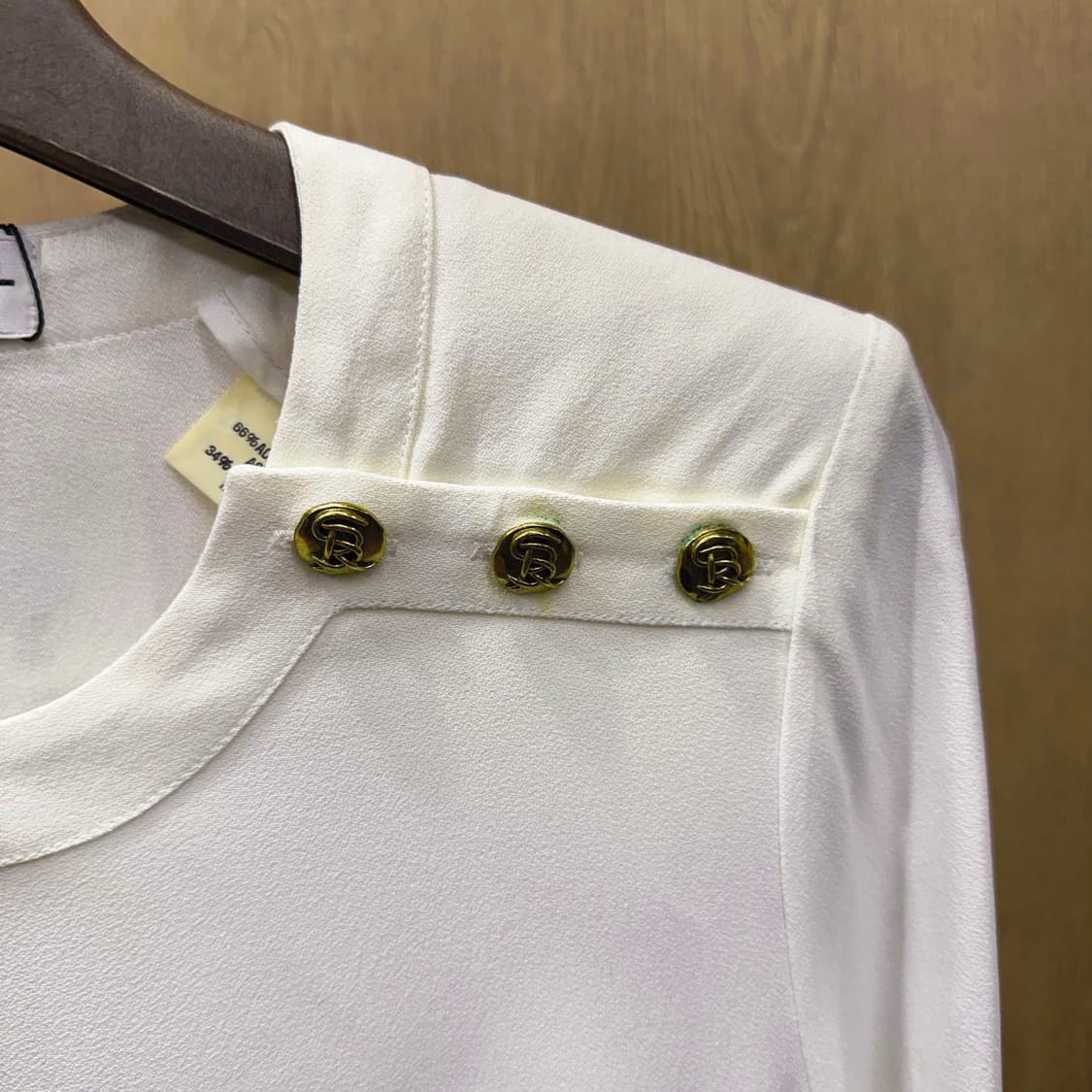 소니아 리키엘 블라우스 롱 슬리브 숄더 버튼 라운드넥 디테일 화이트 상품이미지6