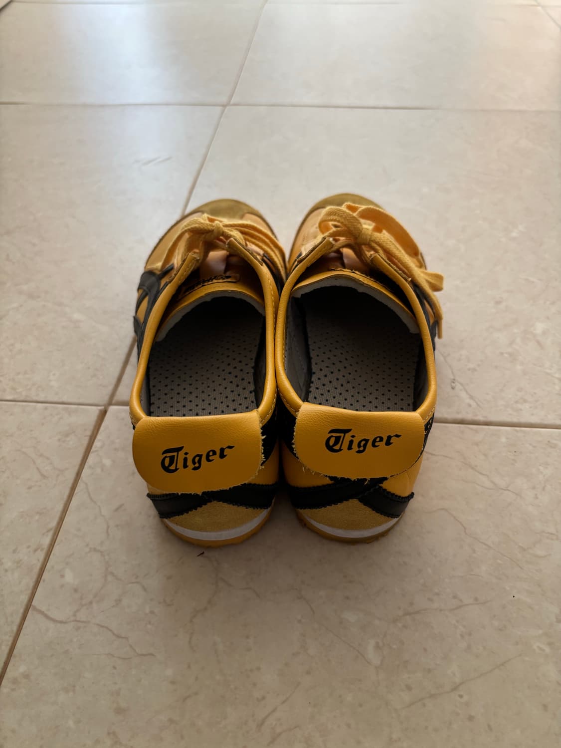 오니츠카타이거 멕시코 66 옐로우 블랙 280 상품이미지3