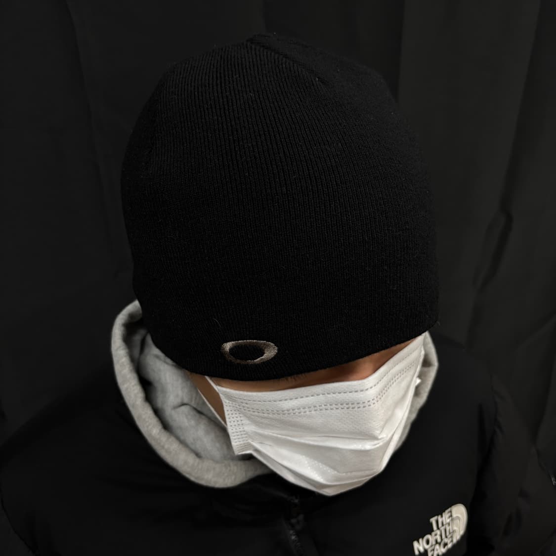 오클리(Oakley) 빈티지 로고 니트 비니 블랙 상품이미지4