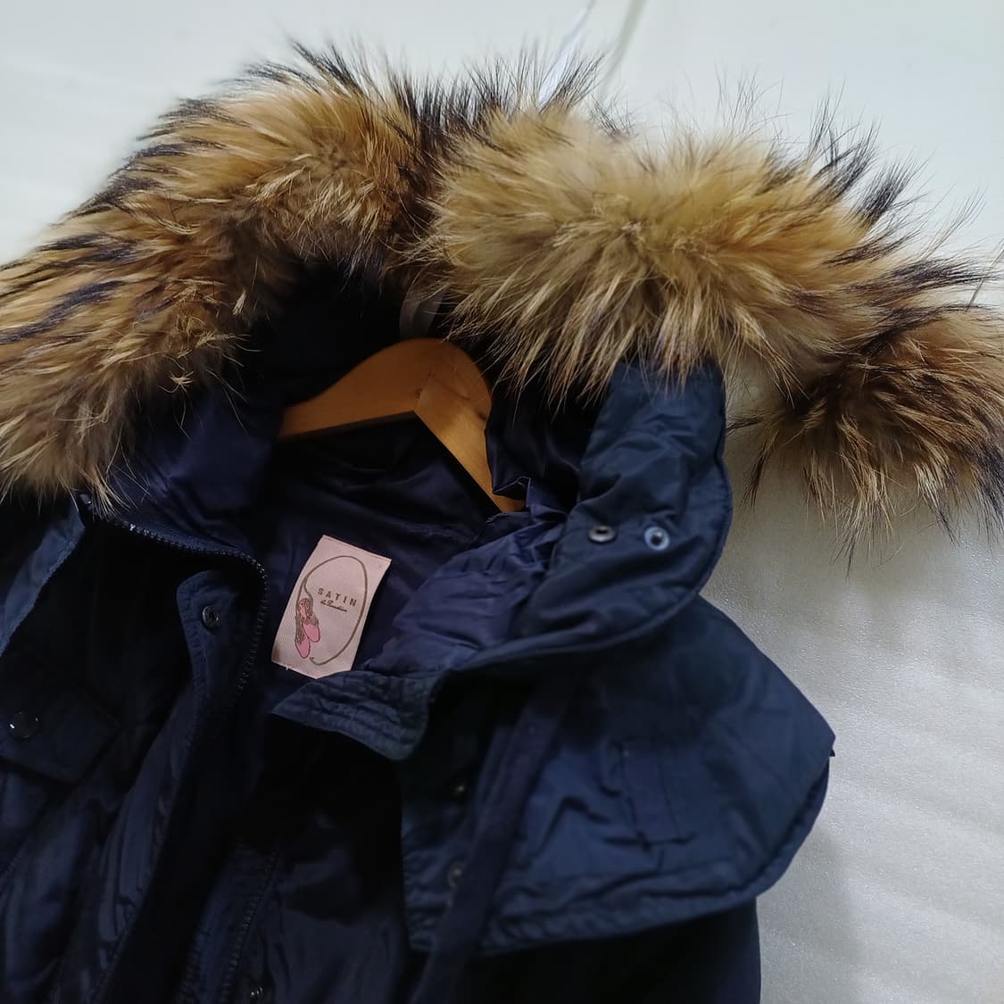 세틴 겨울 라쿤퍼 후드 다운 롱 패딩 코트 자켓 여성 S 사랑봉봉 상품이미지4