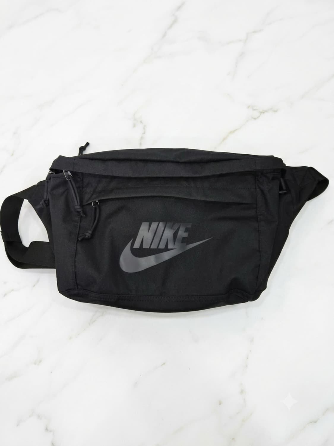 남녀공용 )) NIKE 나이키 테크 힙색 가방! 큰사이즈~ 상태 굿굿굿 상품이미지1