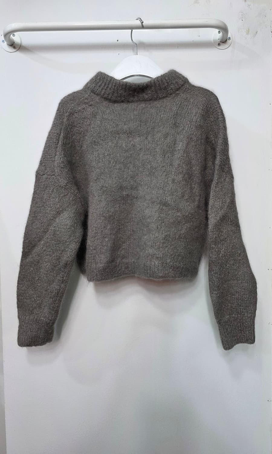 코스 여성 모헤어 크롭 니트 상품이미지2