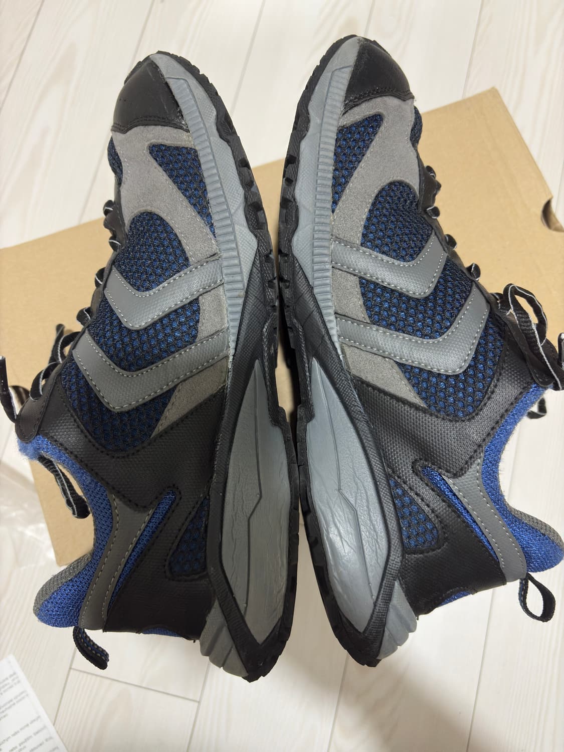 체코군 보급 트레이너 신발 운동화 275(체감 270) 상품이미지9