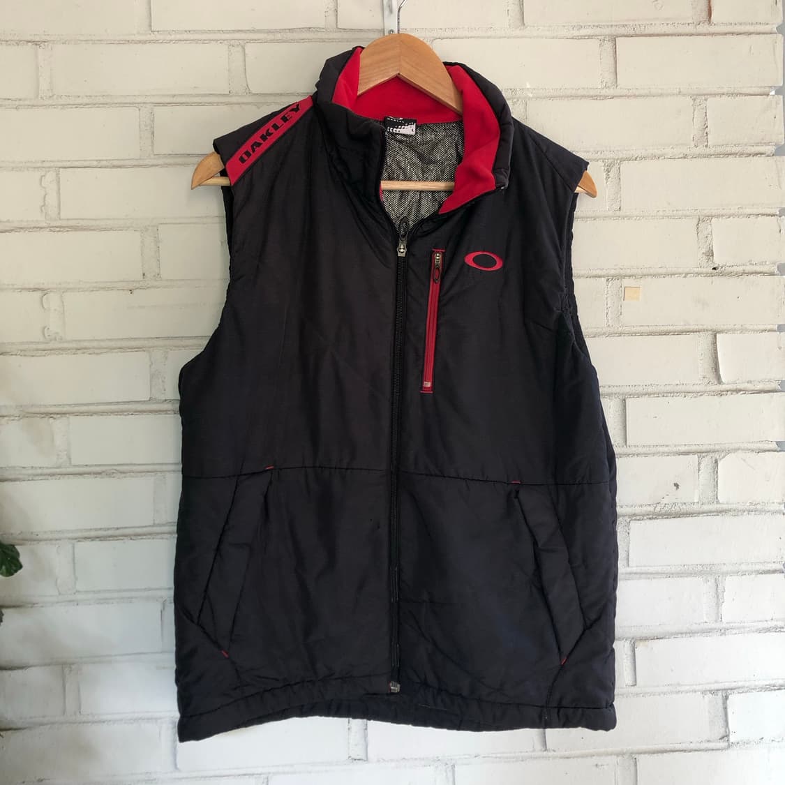 오클리 윈드브레이커 베스트 조끼 상품이미지1