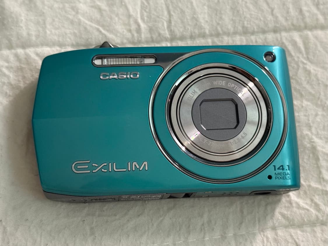 카시오 엑슬림 z2300 디카 민트색상 민트급 상품이미지1