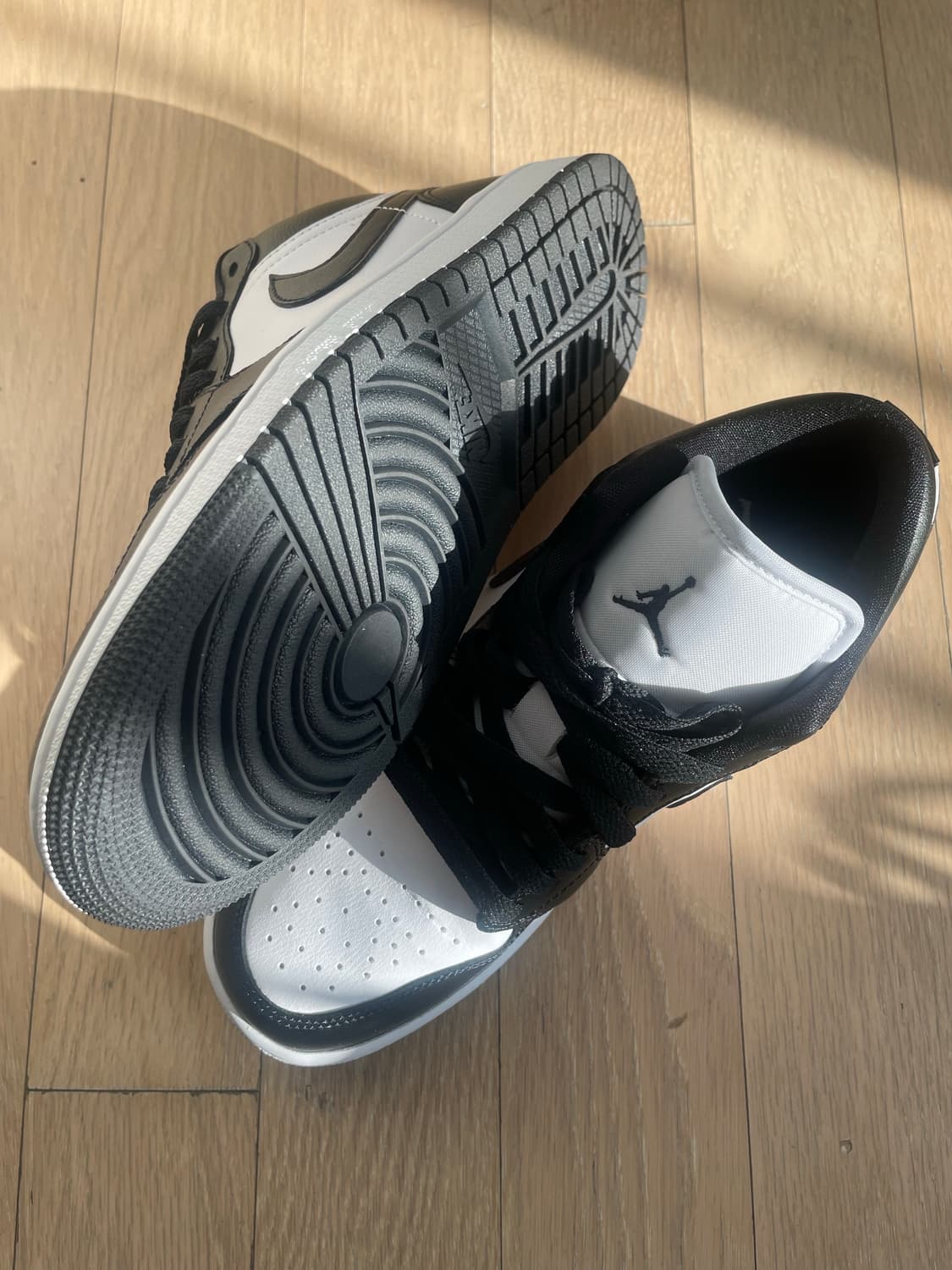 에어조던1 로우(여성 240사이즈) 상품이미지2