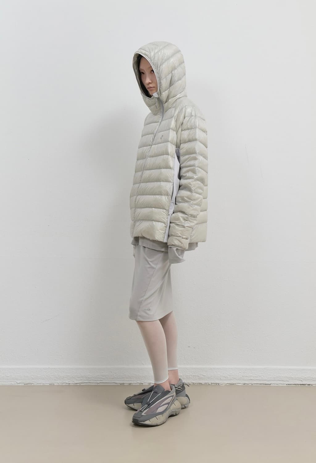 오호스 라이트다운 후드 패딩 경량패딩 그레이 상품이미지3