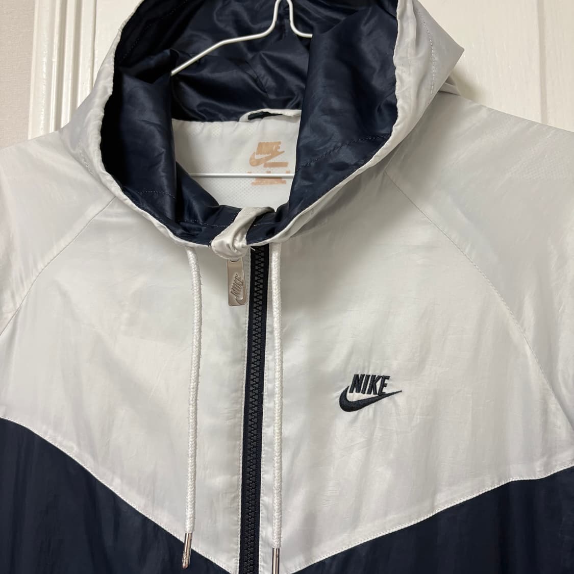 희귀) 나이키 윈드러너 배색 바람막이 (네이비 화이트) 상품이미지4