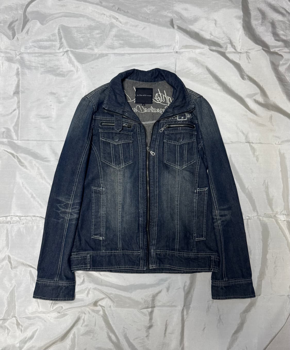 ”In the Attic“ Stitch denim jacket 상품이미지1