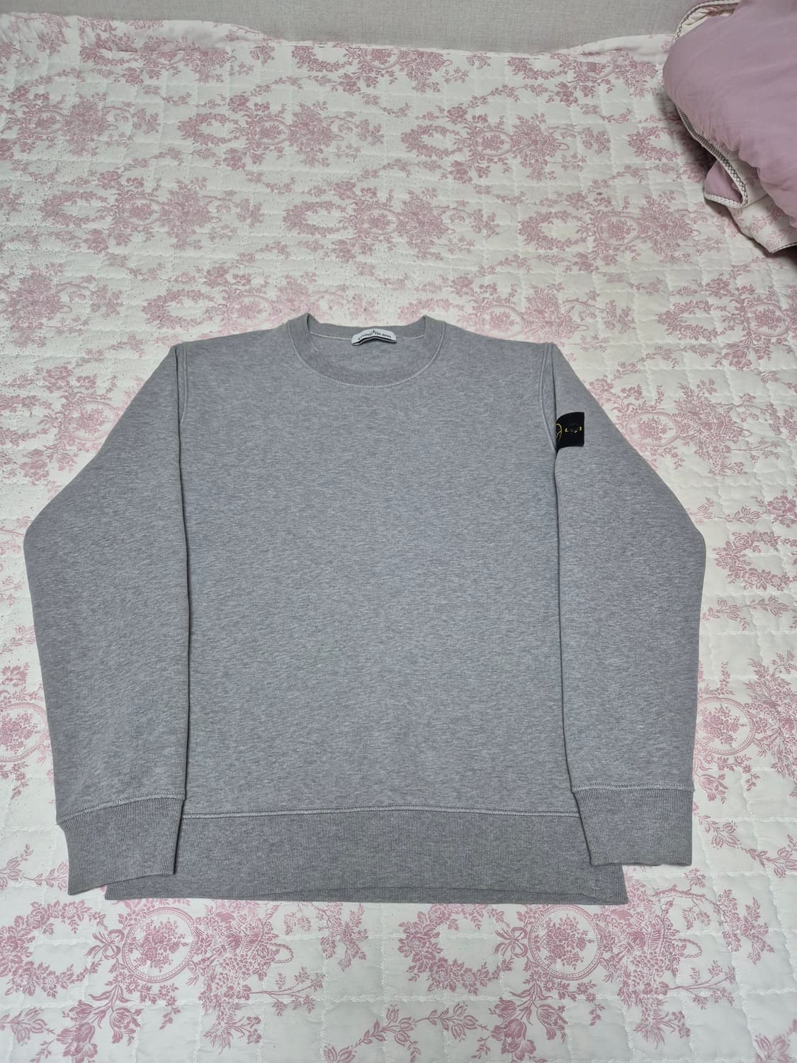 한글택 새상품급 스톤아일랜드 맨투맨 100-L 그레이 상품이미지1