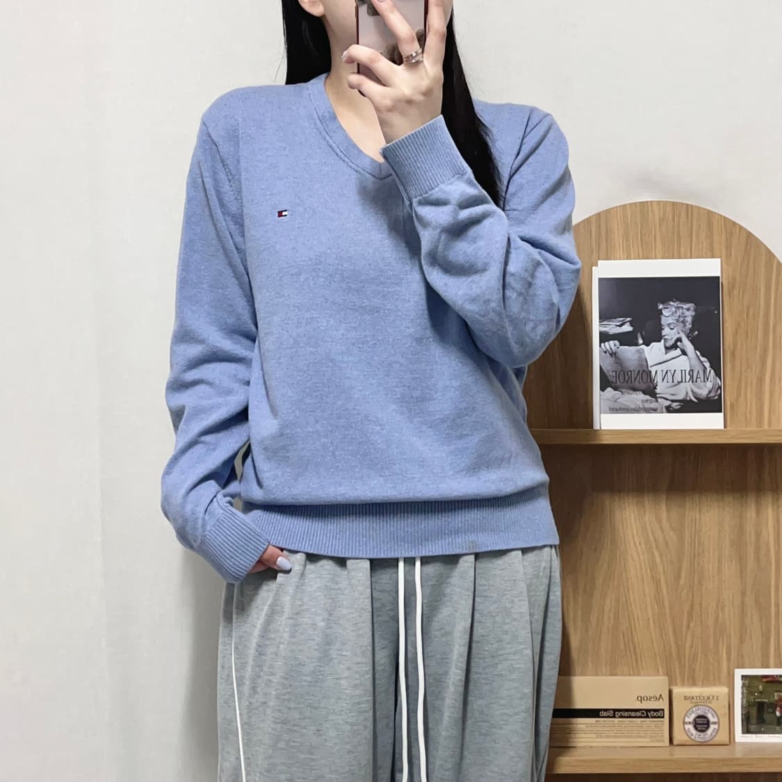 [정품] 타미 연보라 or 소라 브이넥 피마코튼 니트 [ L ] 상품이미지1