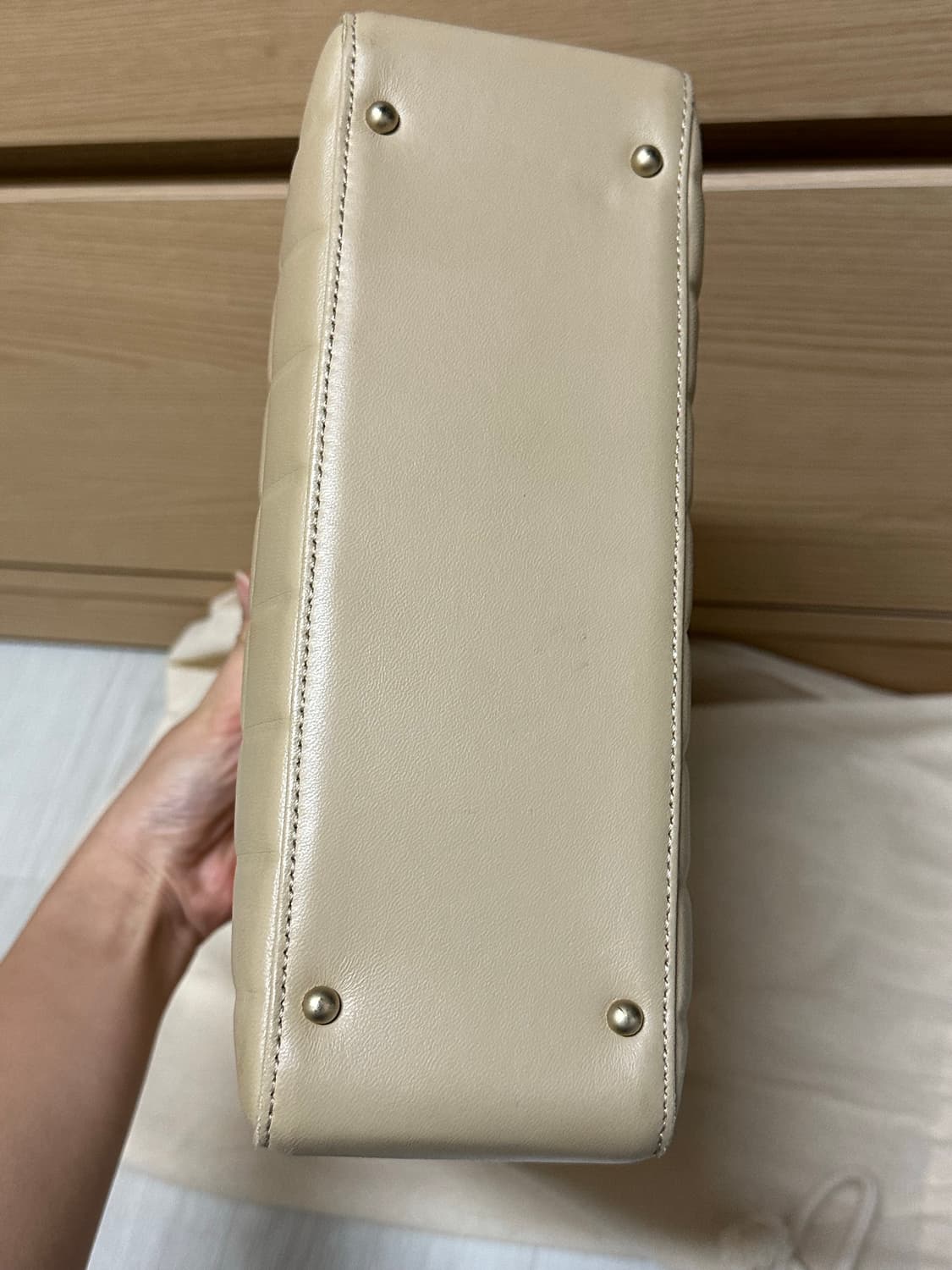 빈티지 샤넬 초코바백 베이지 색상 팝니다(파리에서 직접구매) 상품이미지8