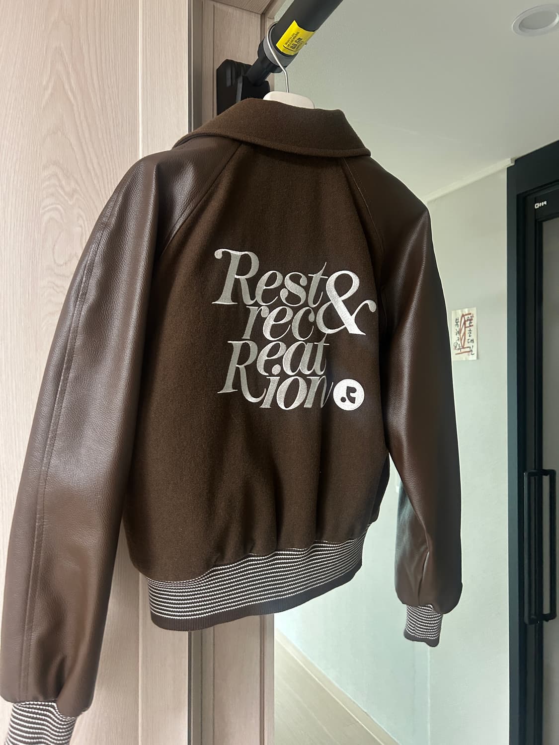 레스트앤레크레이션 울 봄버 자켓 상품이미지1