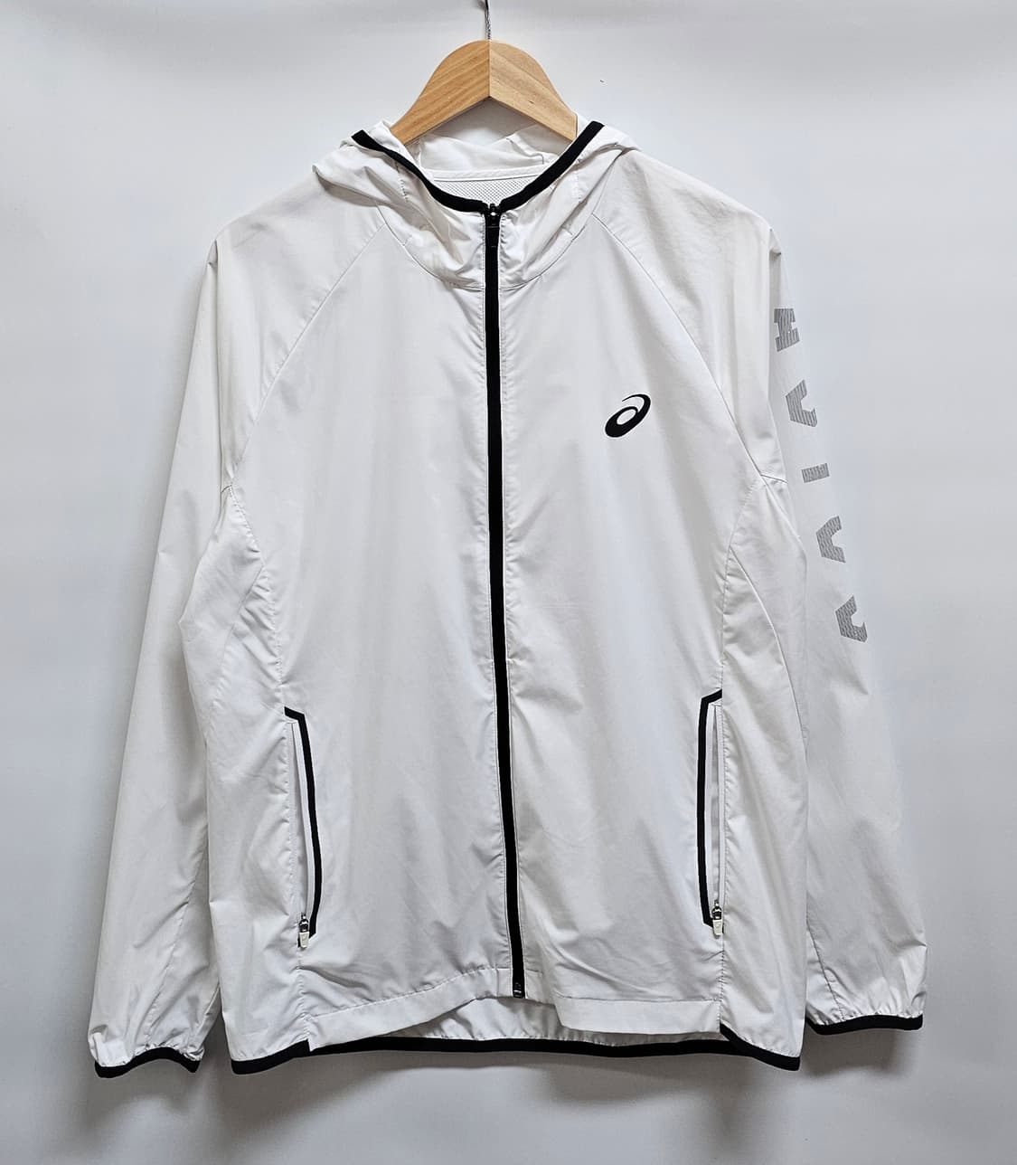 아식스 러닝 후드 바람막이 L 상품이미지1