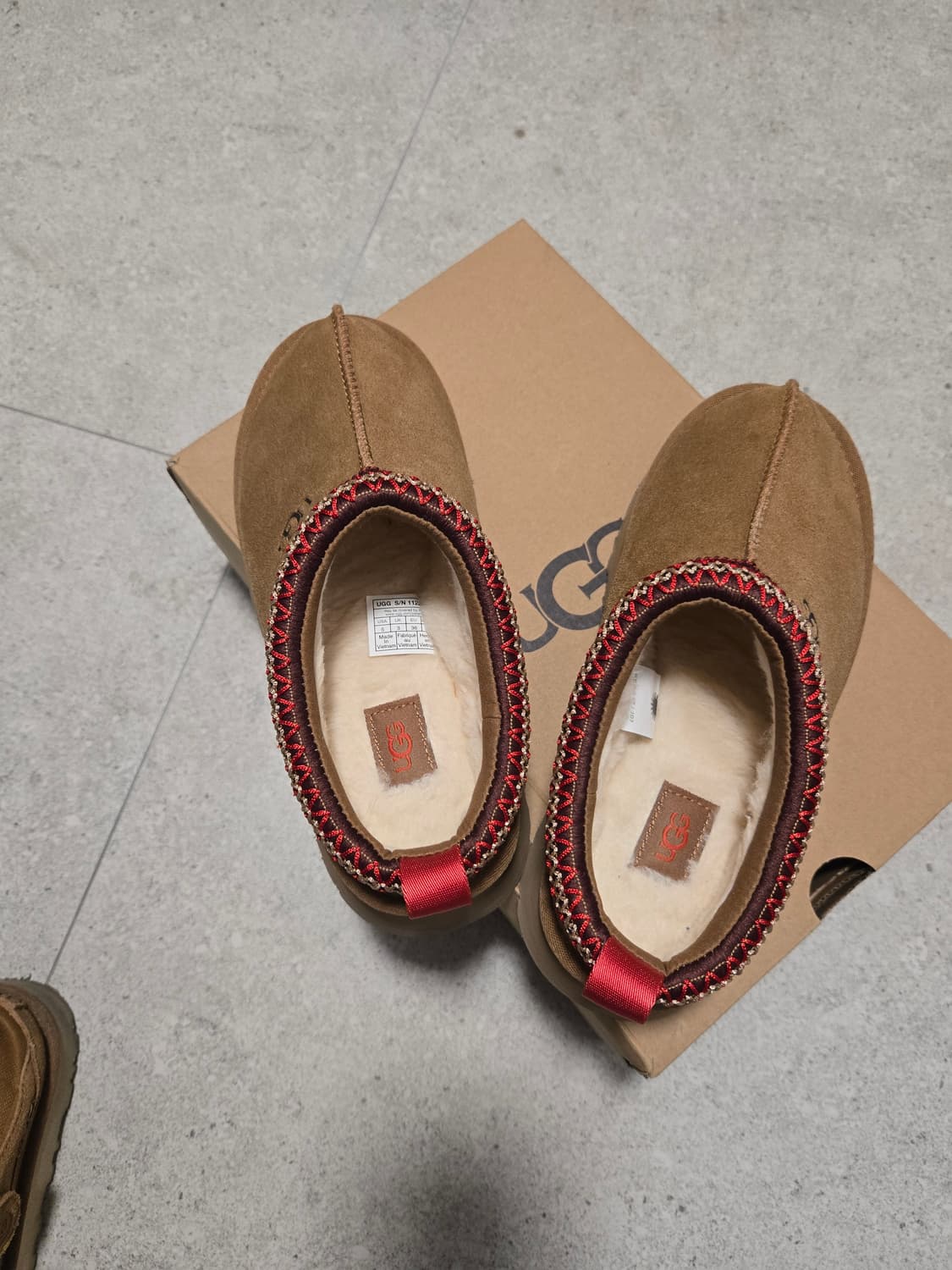 UGG 미국어그 타즈 us5(220) 상품이미지2