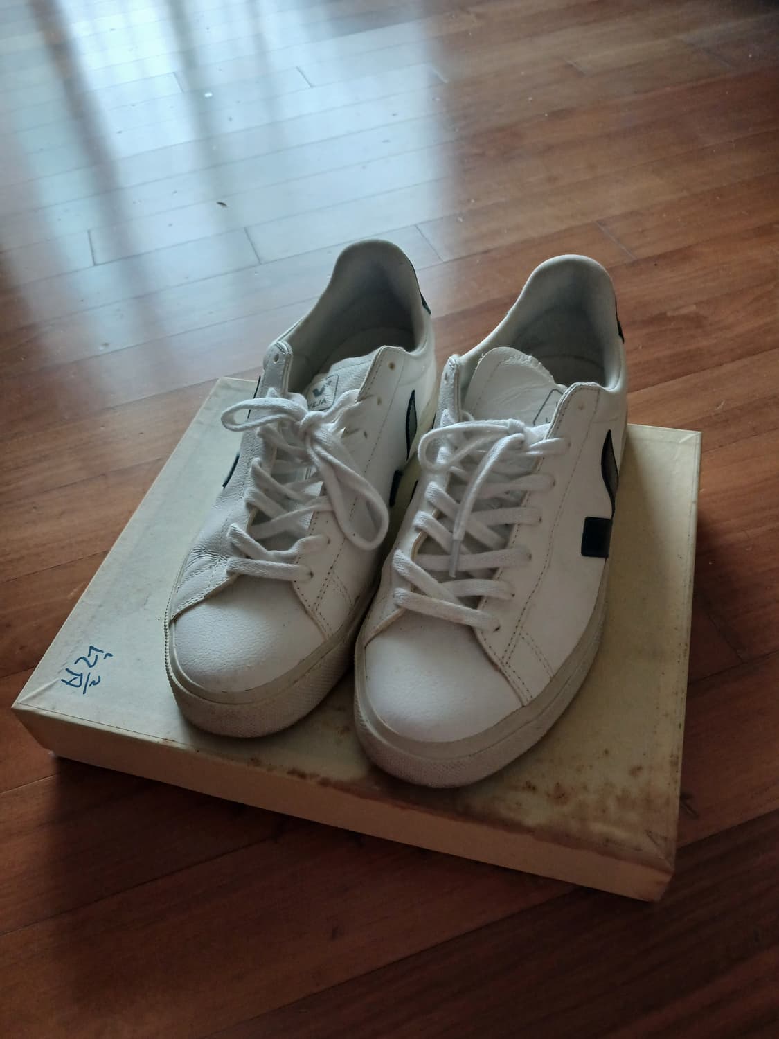 베자 화이트 스니커즈 280 상품이미지2