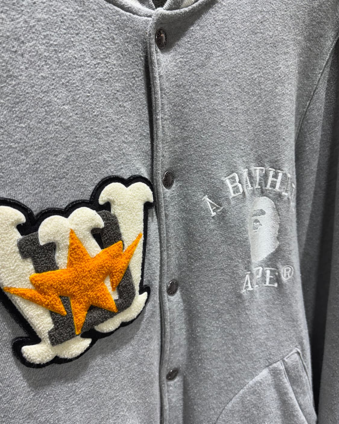 L A BATHING APE 베이프 93 패치 코튼 그레이 바시티  상품이미지5