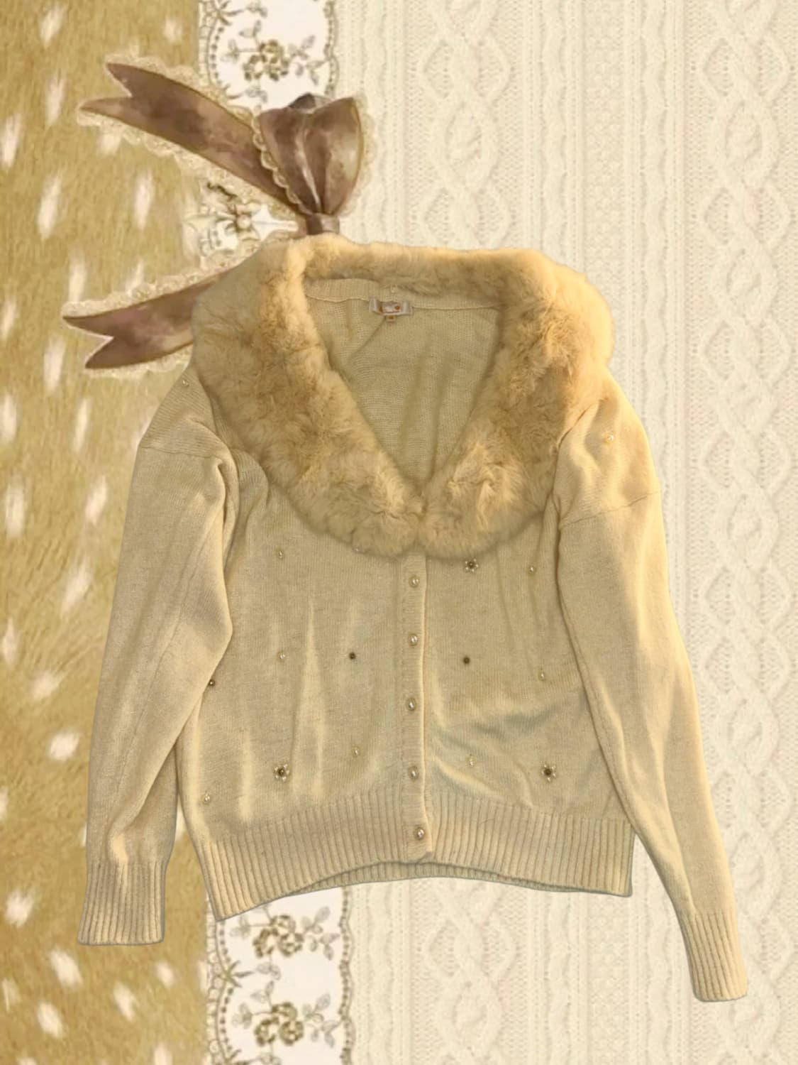 라떼 갸루 러블리 아이버리 퍼 탈부착 가디건 상품이미지1