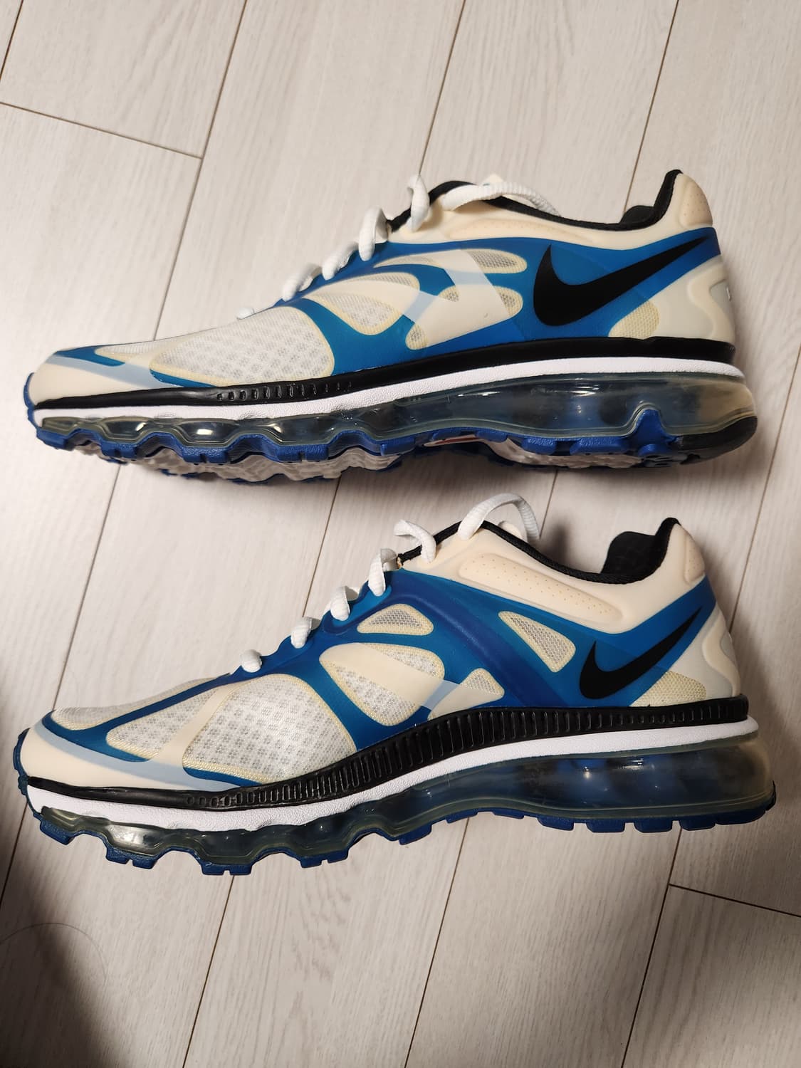 나이키 운동화 에어맥스 사이즈250

몇번 안신고 보관만 해서 자연스럽게 상품이미지6