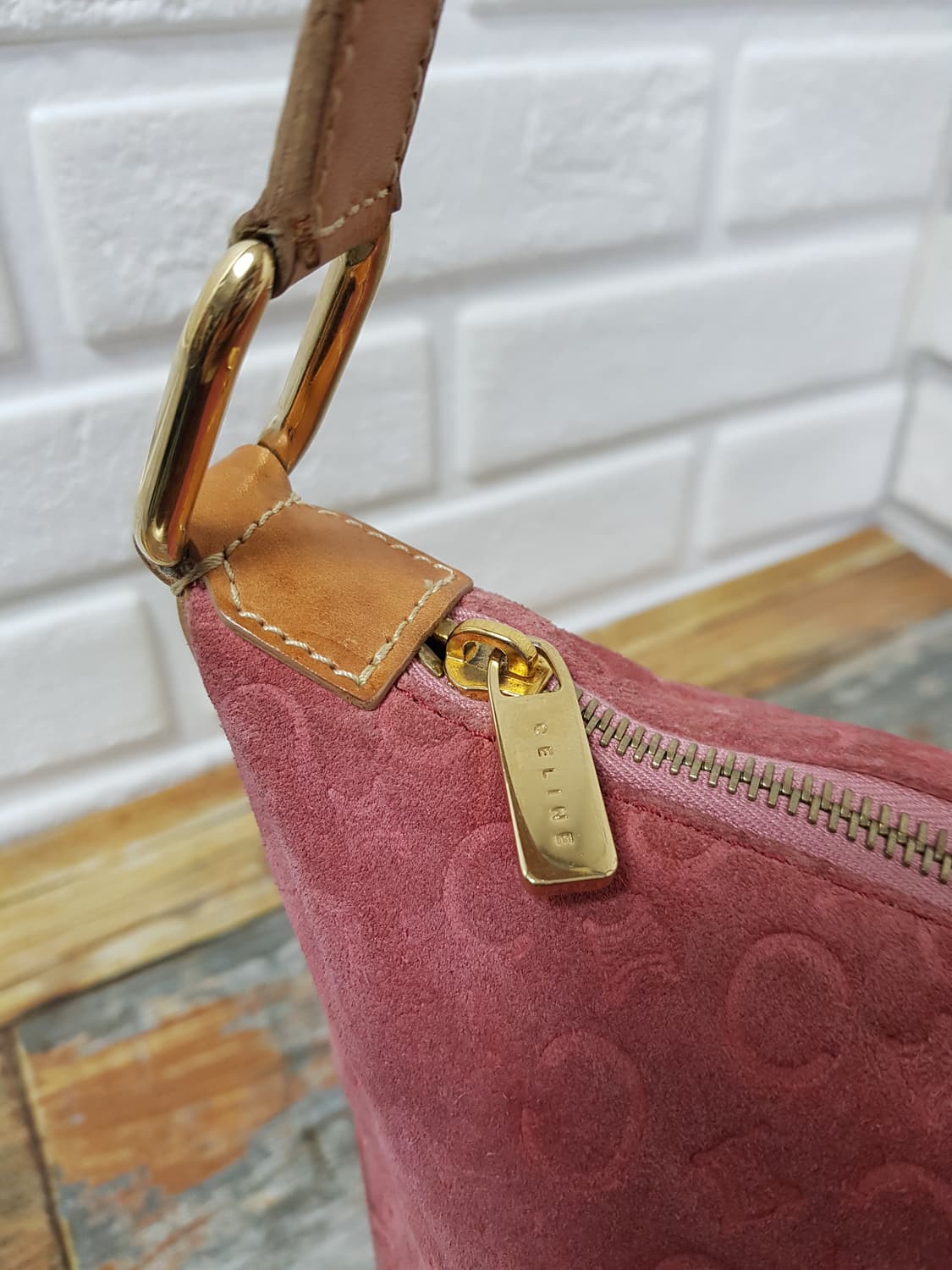 [정품] 셀린느 핑크 스웨이드 숄더백 상품이미지4