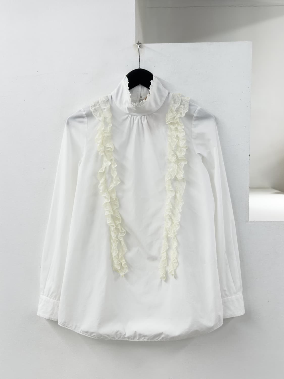 N.21 셔링 셔츠 상품이미지1