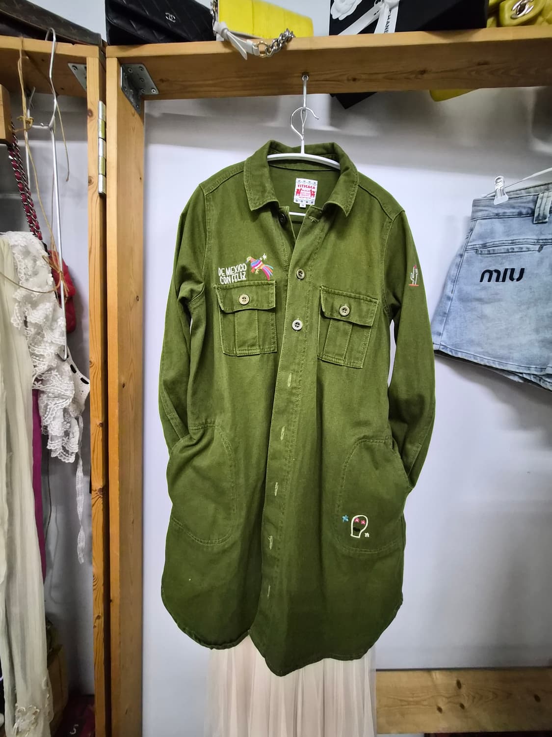 titicaca 티티카카 자수 야상롱셔츠 상품이미지1