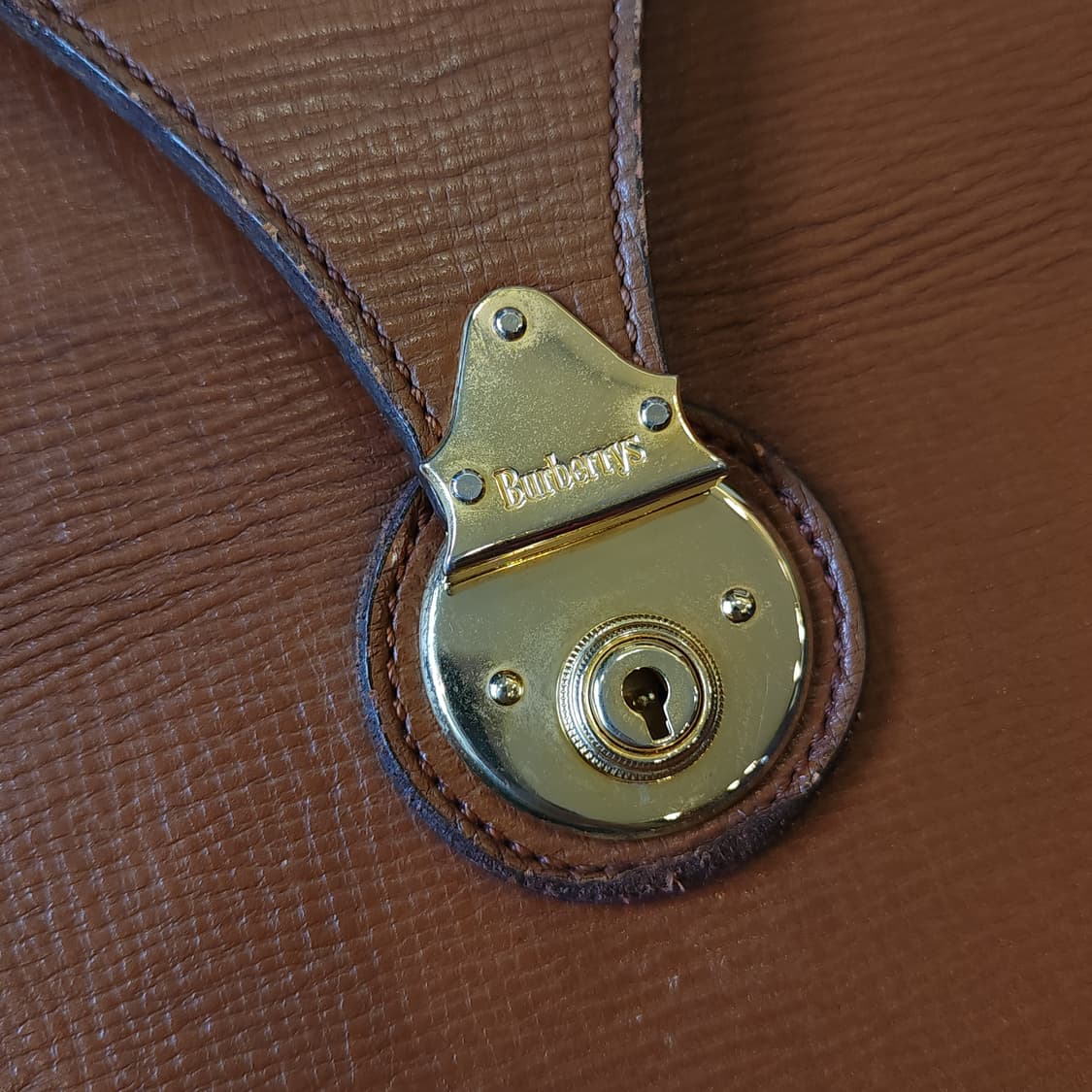 90s 버버리 브리프케이스 닥터백 카우하이드 서류가방 브라운 상품이미지7