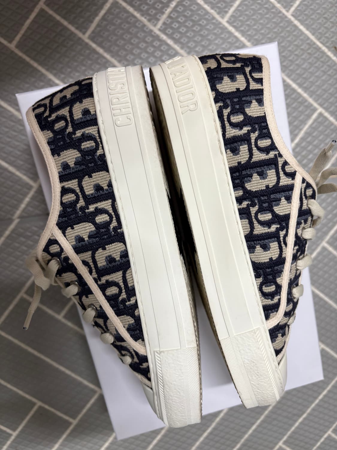 디올 오블리크 스니커즈 38 딥블루 상품이미지4