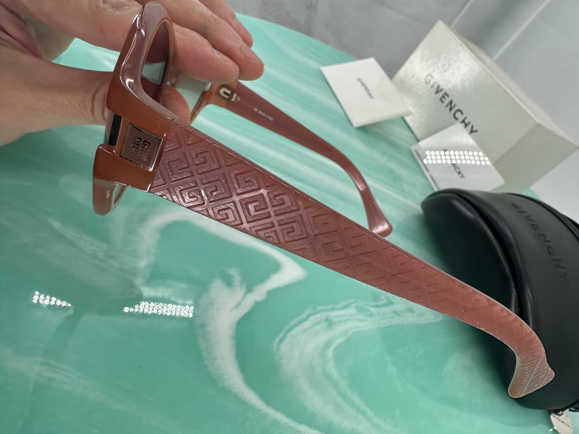 [새상품/무료배송] Made In Italy 지방시 선글라스 상품이미지4