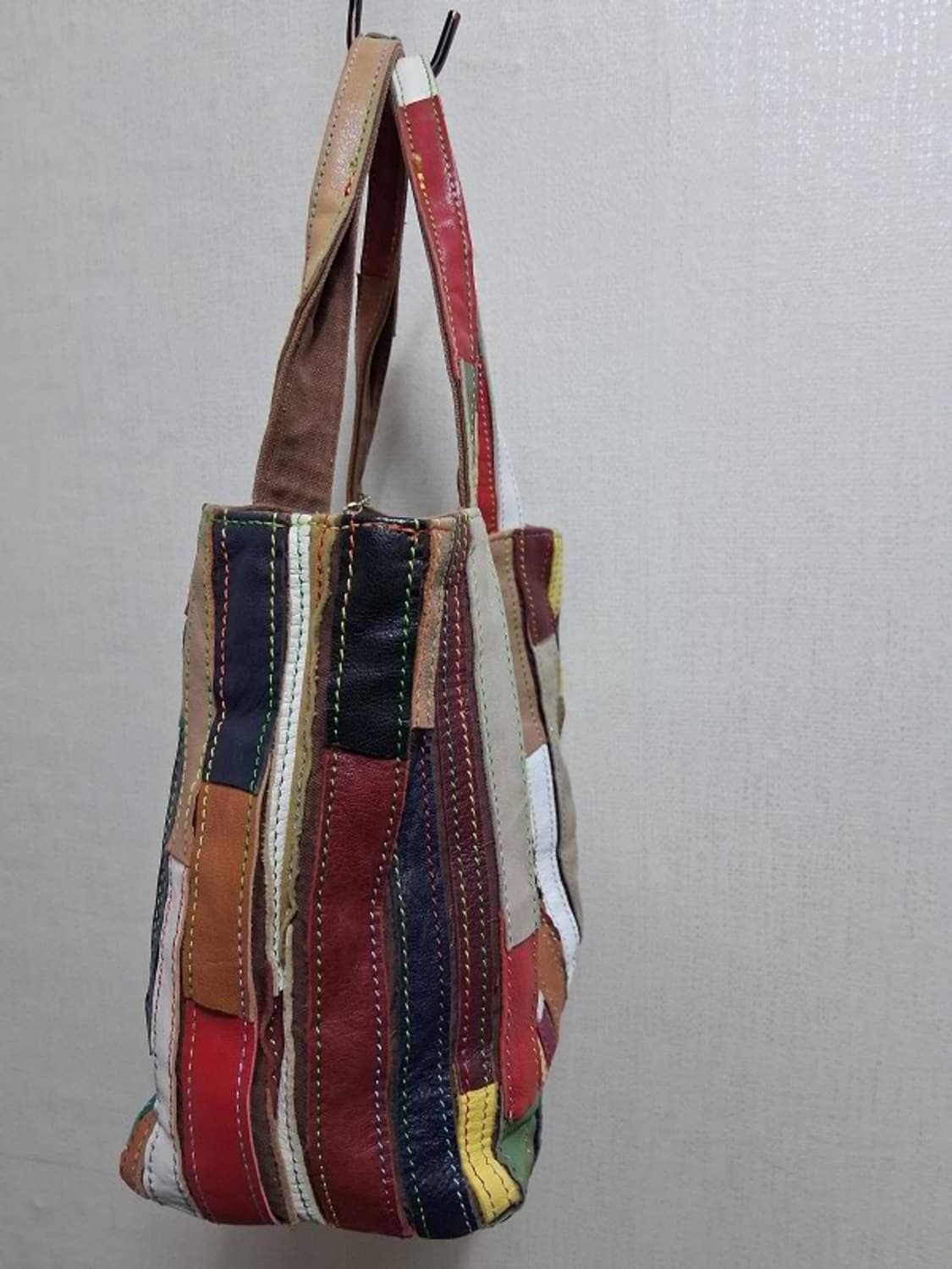 일본빈티지 색동칼라플 가죽패치워크 작은 숄더백 
일본빈티지 일본산
소재  상품이미지3