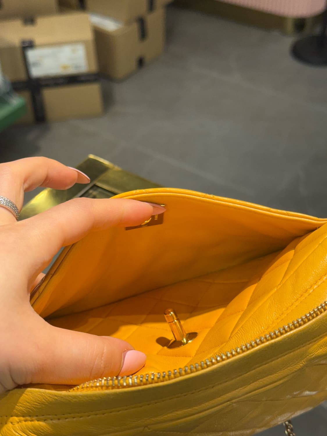 샤넬 빈티지 매듭 숄더백 상품이미지9