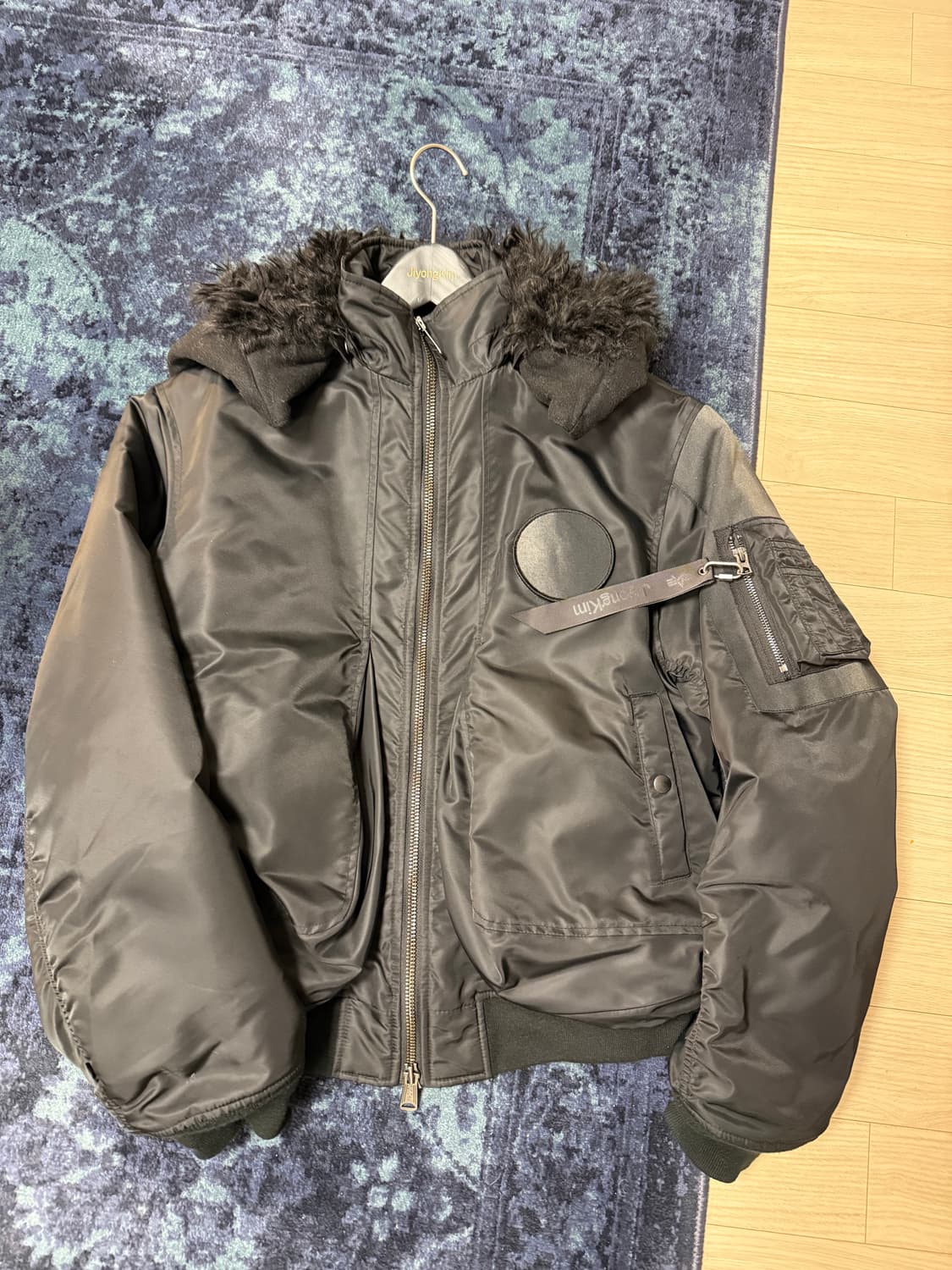 지용킴 X 알파인더스트리 N2B M사이즈 상품이미지1