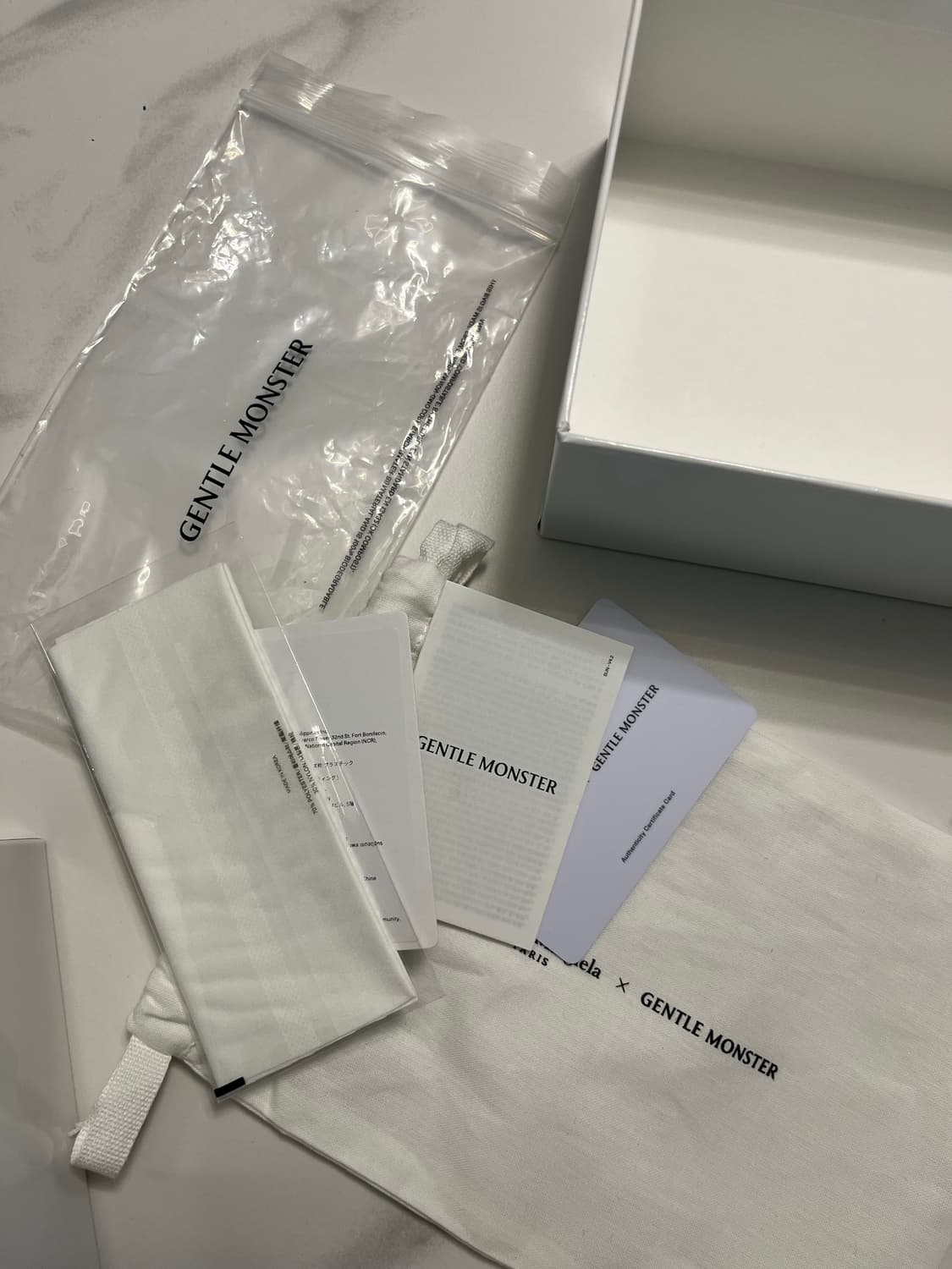 젠틀몬스터 x 마르지엘라 MM202 실버 선글라스 상품이미지3