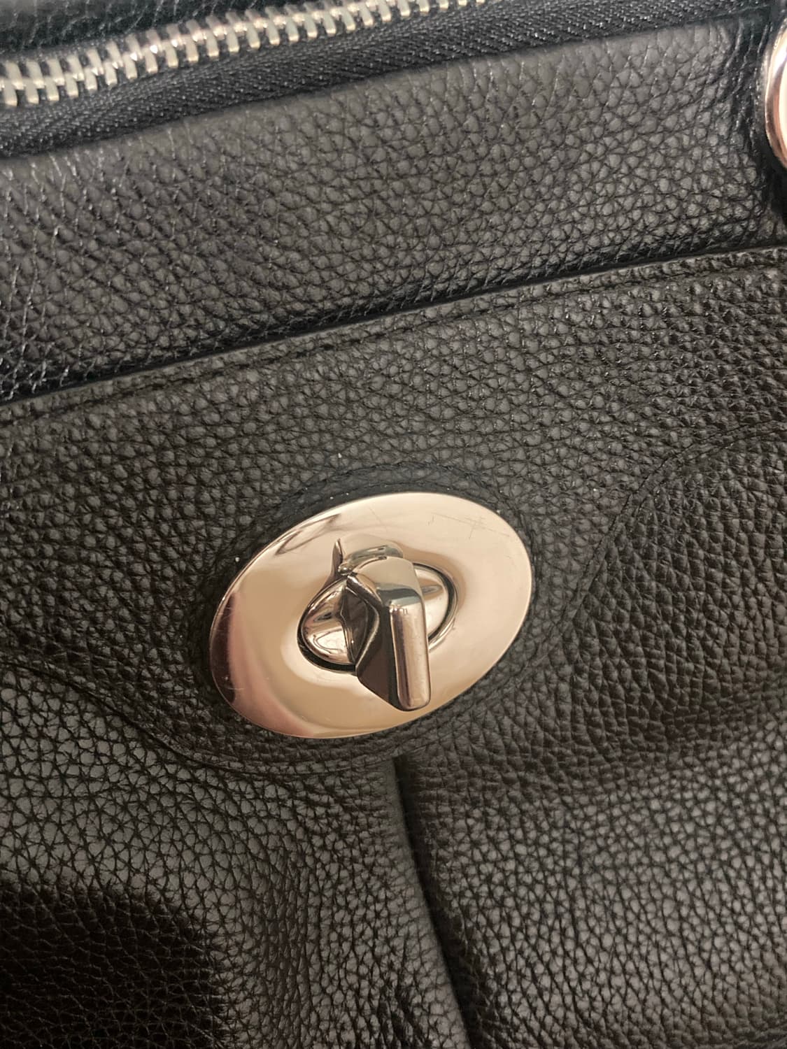 코치 블랙 숄더백 상품이미지5