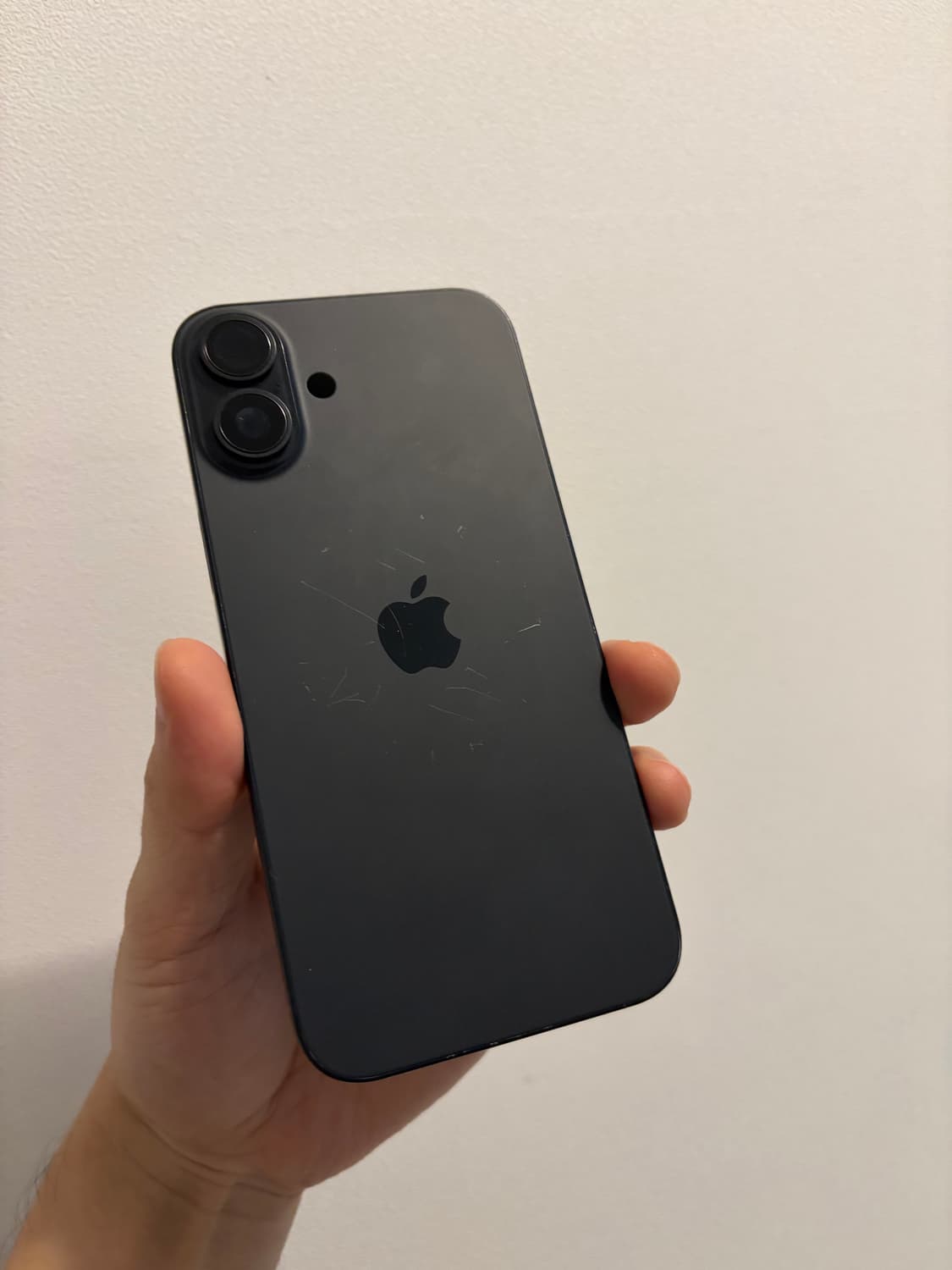 아이폰 16플러스 블랙 색상 하우징 판매 상품이미지1