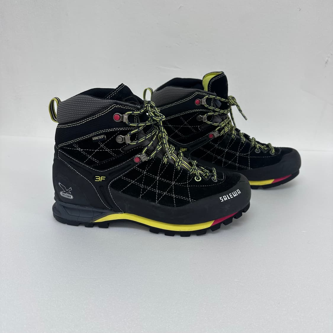 살레와 MTN 트레이너 미드 GTX 고어텍스 비브람 등산화 260 상품이미지1