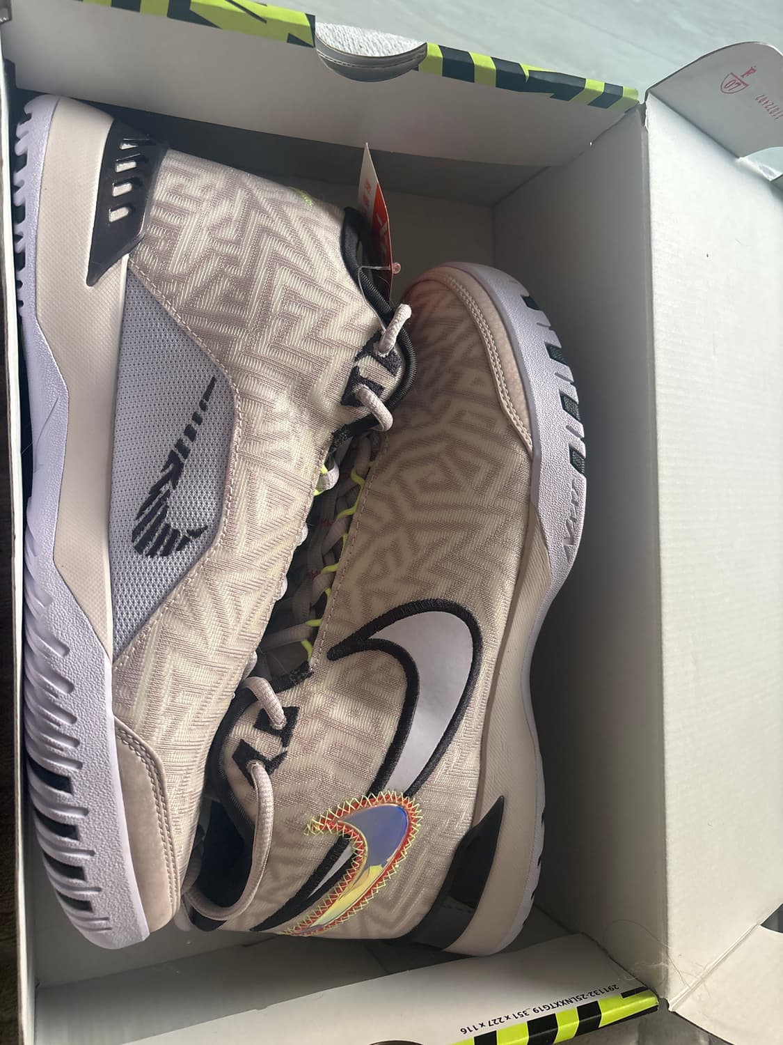 나이키 nxxt 르브론 제네시스 농구화 260 (미착용),(새것) 상품이미지1