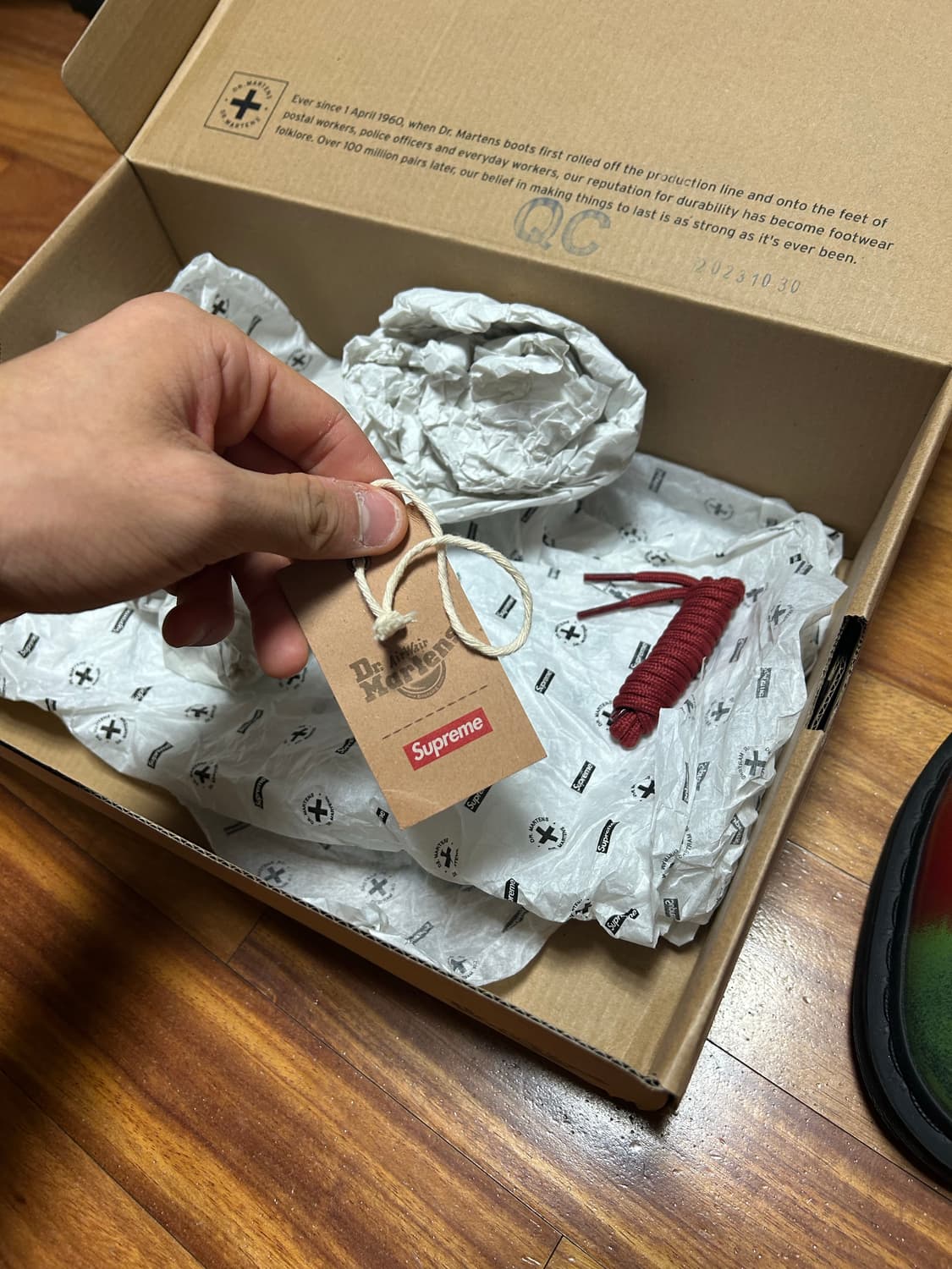 닥터마틴 슈프림 멀티컬러 UK8 풀박스 상품이미지5