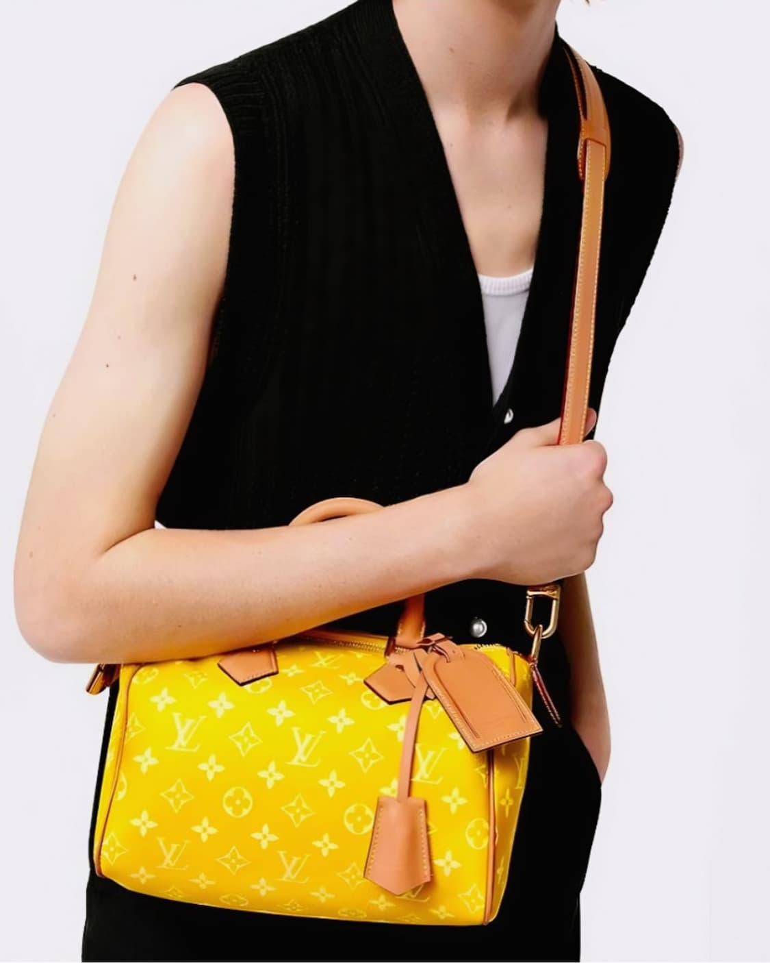 루이비통 P9 제이홉 반둘리에 25 모노그램 스피디 백 상품이미지2