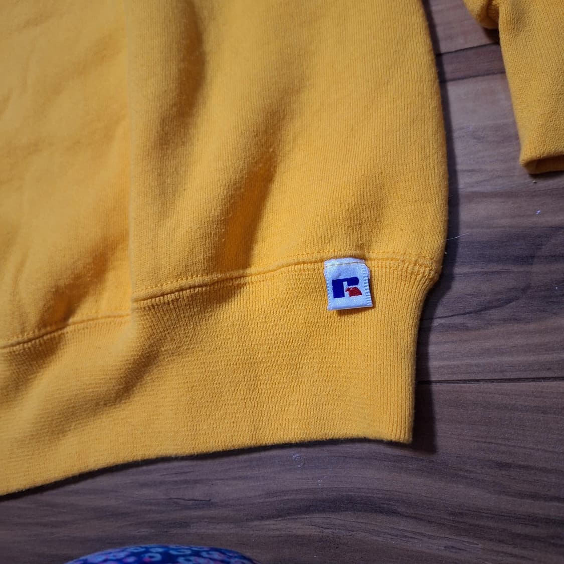 90s 러셀 애슬레틱 빈티지 옐로우 맨투맨 상품이미지5