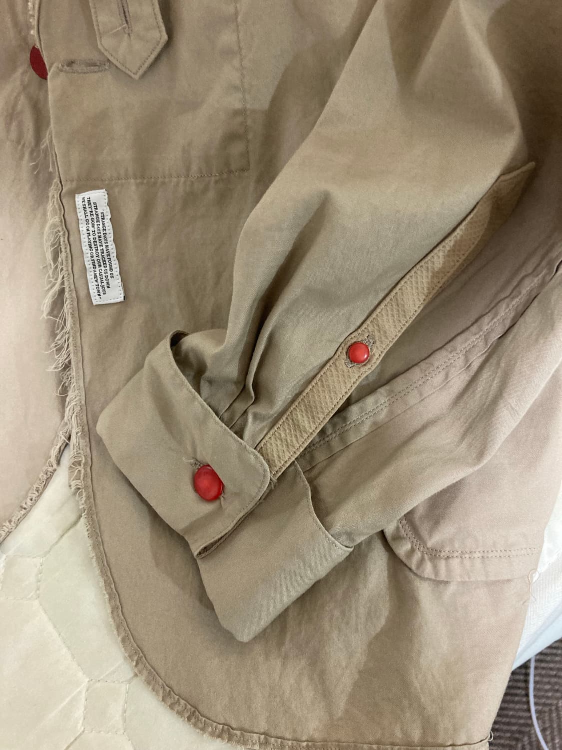 언더커버 beige shirt jacket 상품이미지3