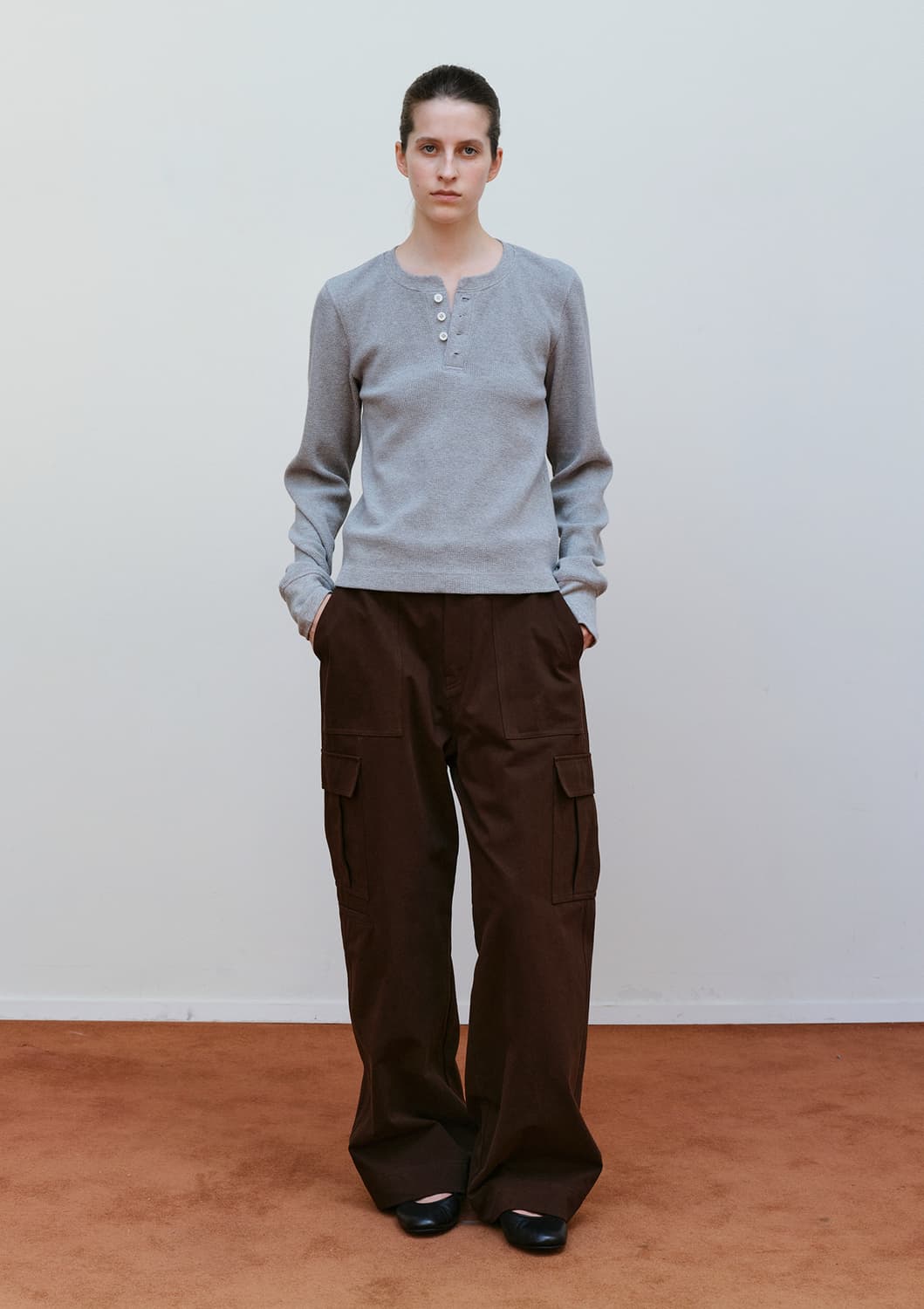 문달 헨리넥 티셔츠 그레이 상품이미지2