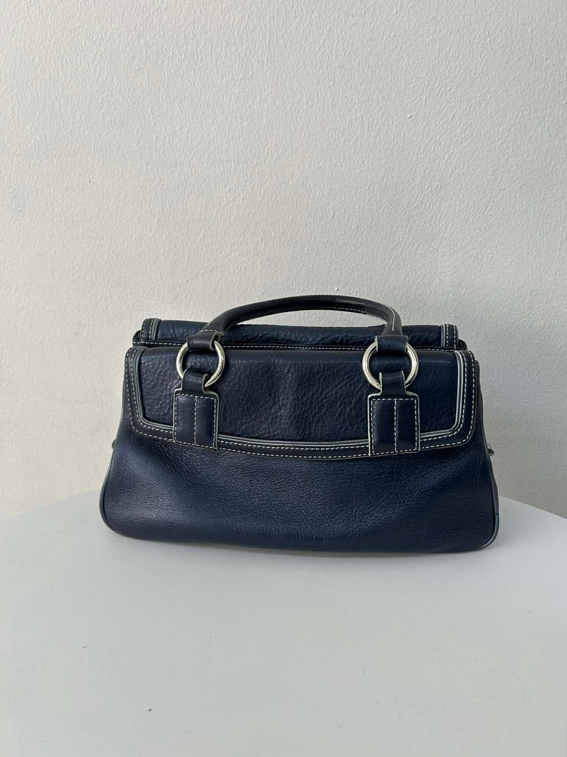 러브캣 하트 참 은장 플랩 보스톤 토트백 상품이미지4