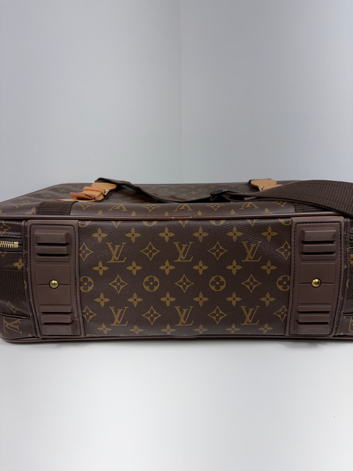 루이비통 M23356 새틀라이트53 보스턴백 상품이미지9