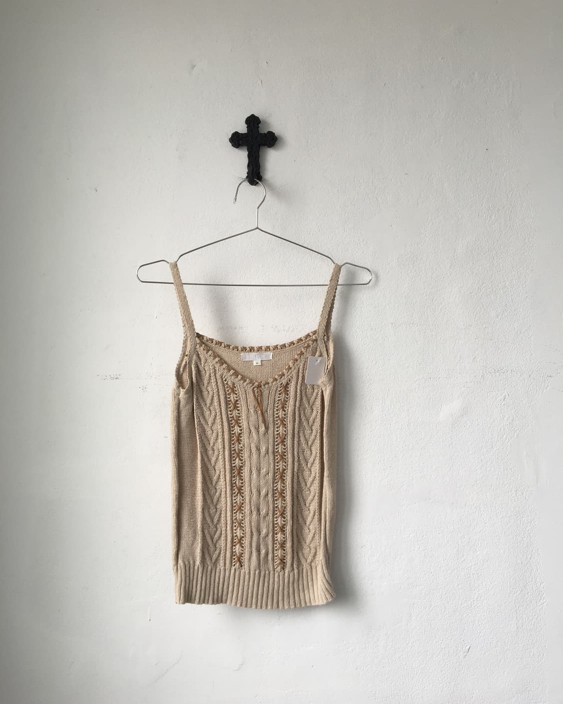 Stitch point cable knit sleeveless 상품이미지2