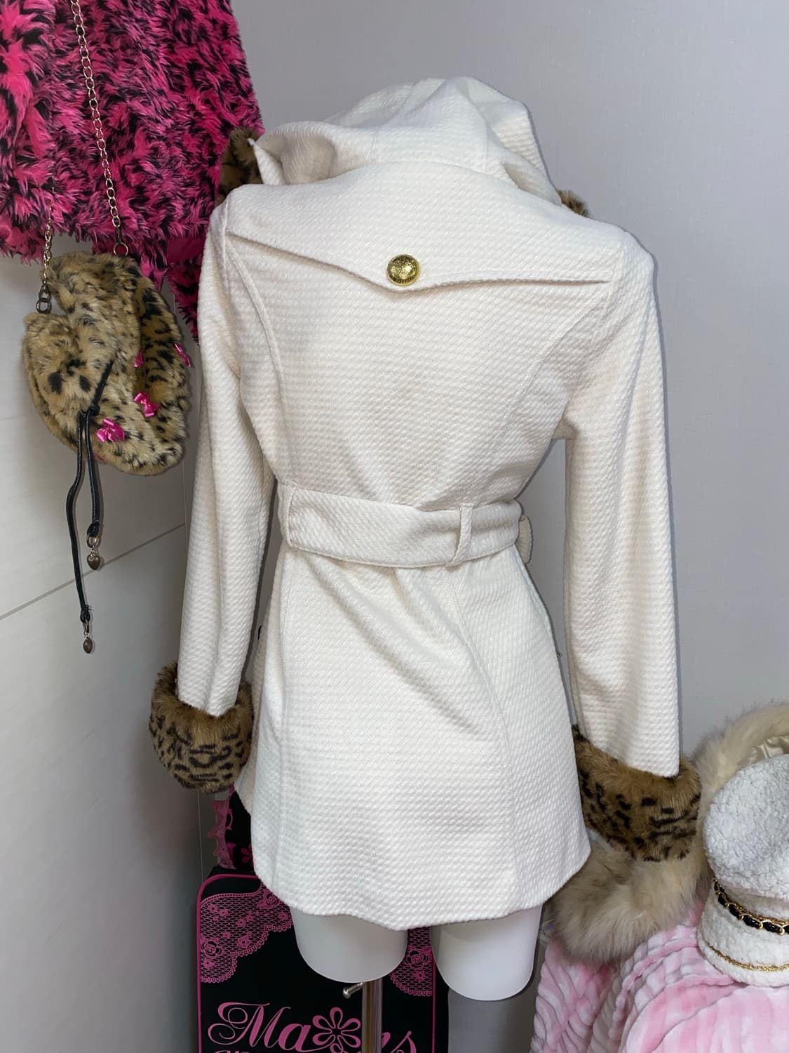 d.i.a 다이아 갸루 호피 퍼 금장 화이트 코트 빈티지 레오파드  상품이미지4