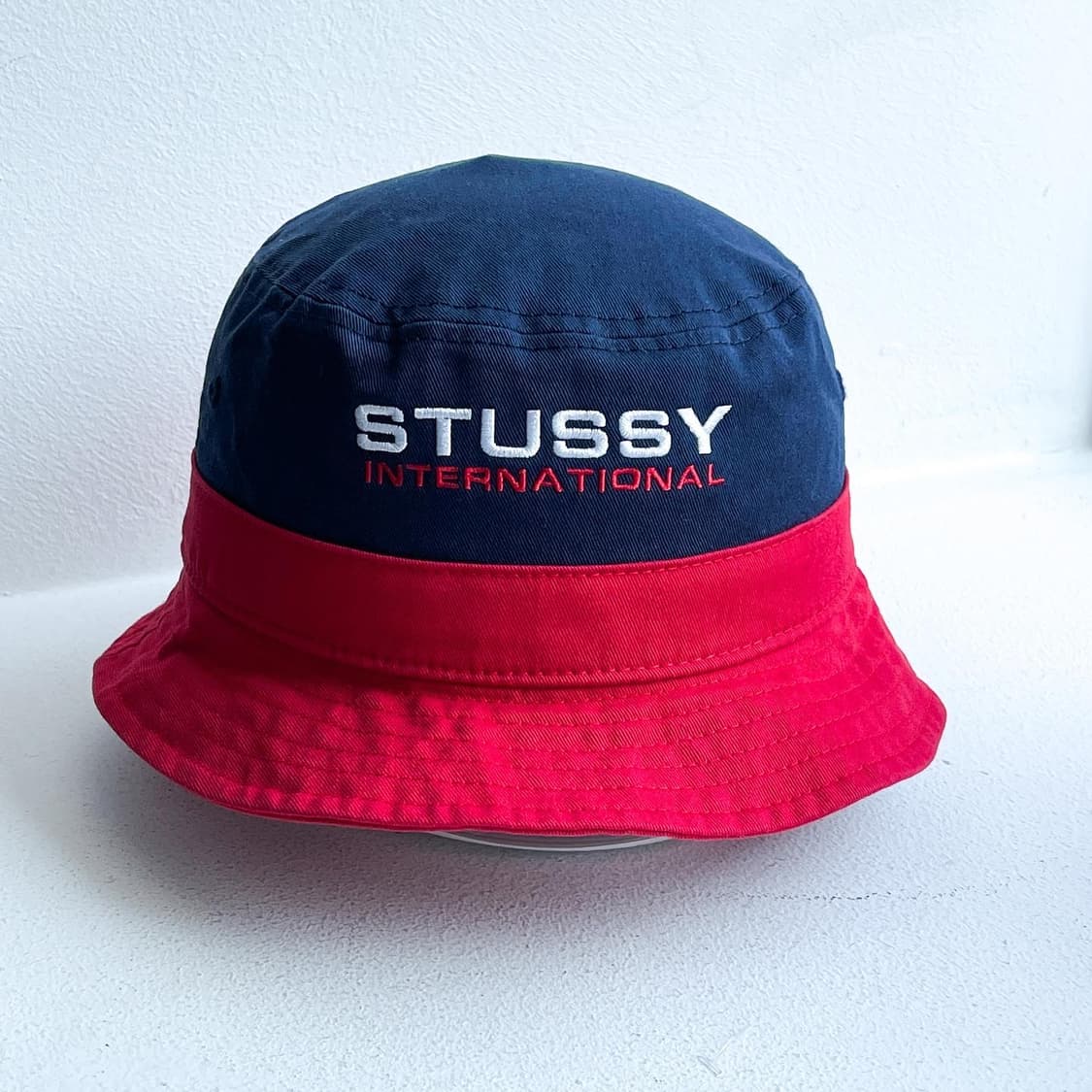 스투시 인터네셔널 투톤 버킷햇 상품이미지1