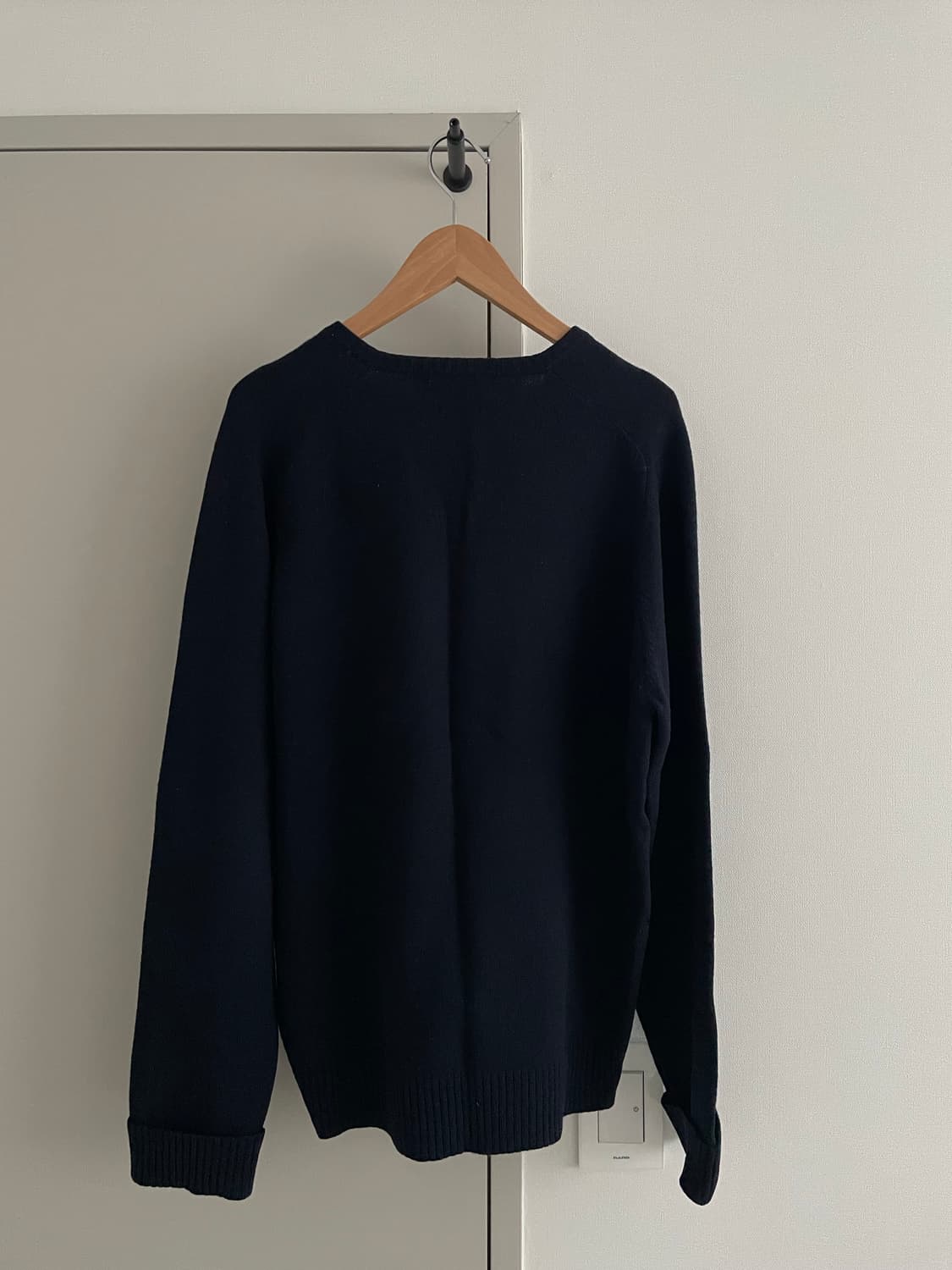 폴로 브이넥 니트 L 상품이미지2