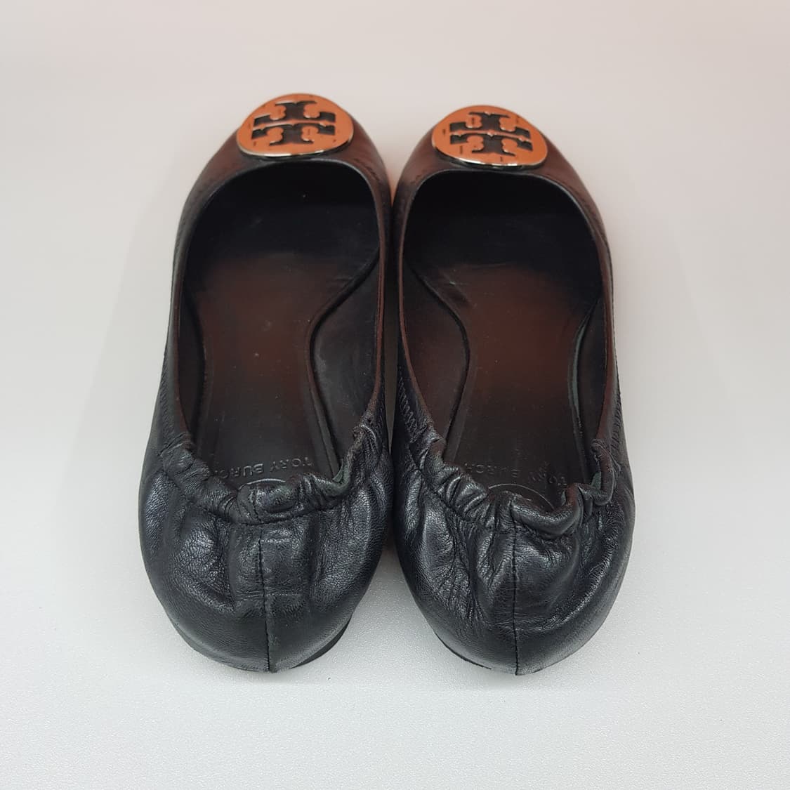 Tory Burch 토리버치 레더 로고 플랫슈즈 245사이즈 상품이미지4